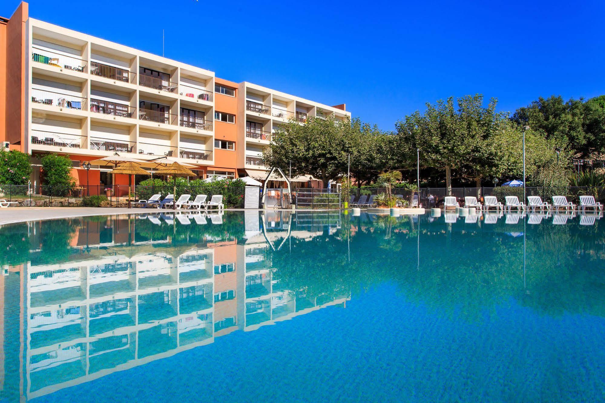 Hotel Club Le Capet Sainte-Maxime Exterior photo
